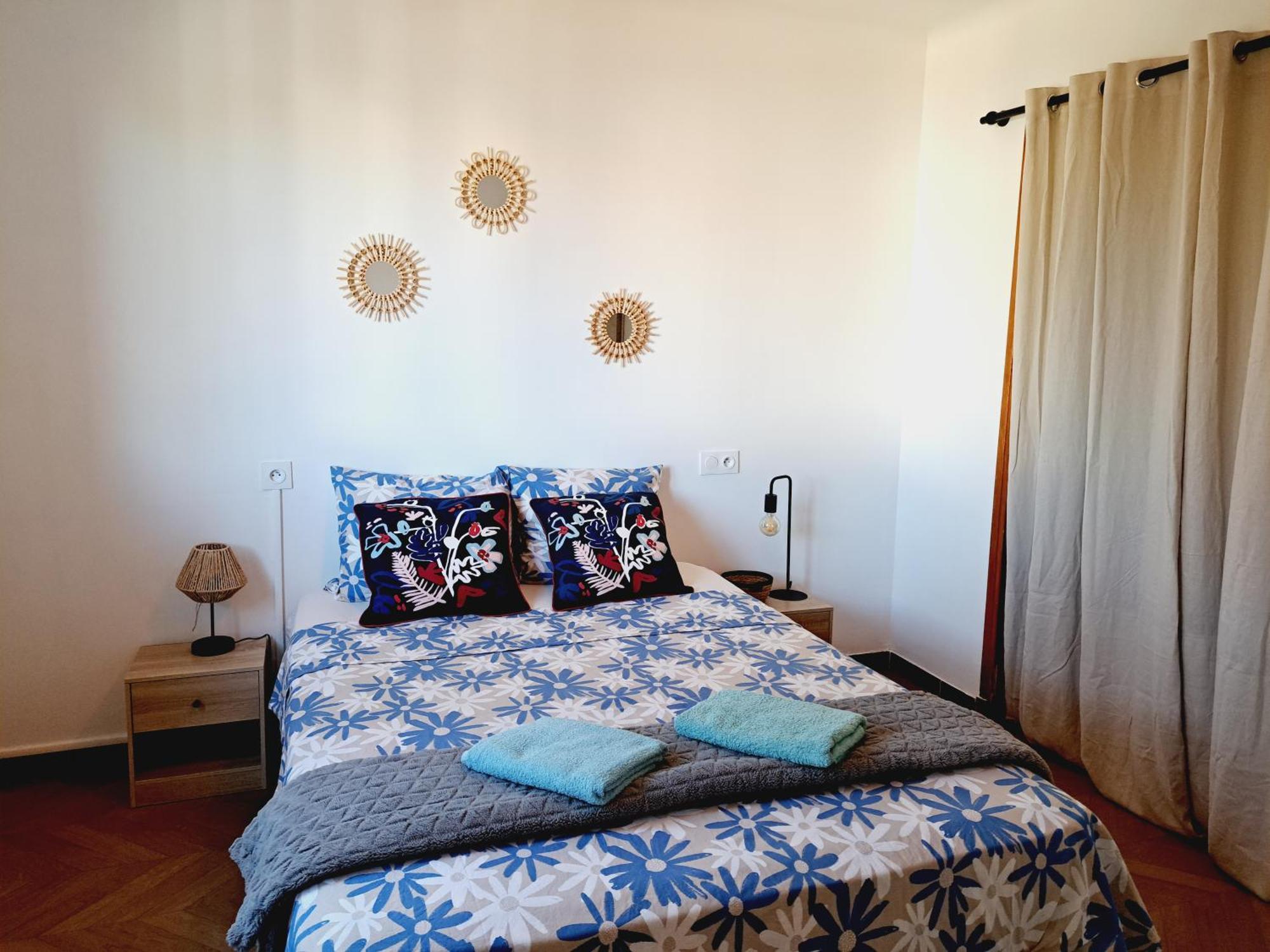 Spacieux Appartement Avec Balcon Narbonne Exterior photo